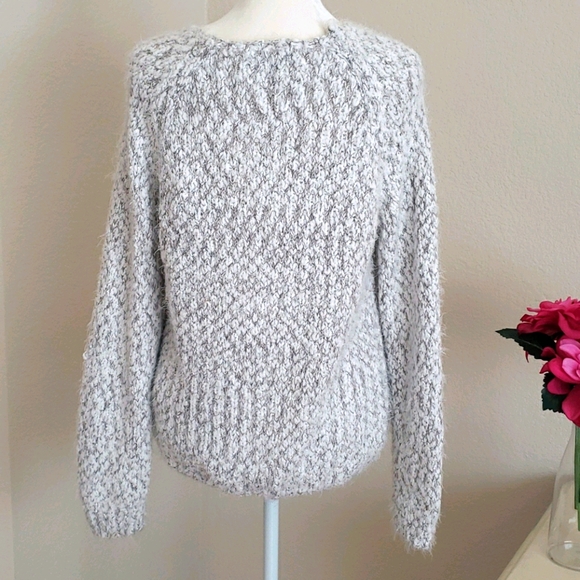 Soft and fuzzy Sweater Size Medium - Picture 3 of 6